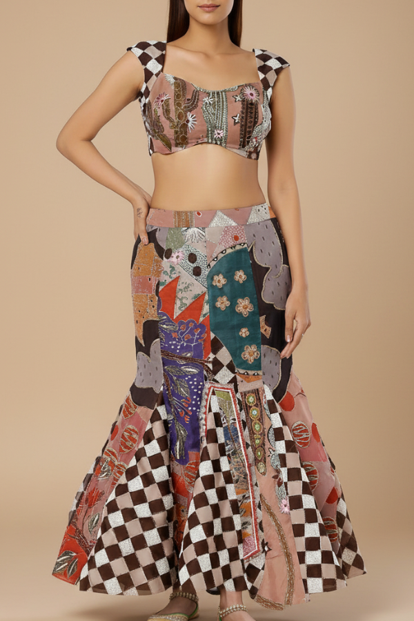 Aisha rao Checkered abstract print set