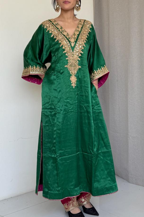 Heena Kochhar Shabri Green Mashroo Kurta Set