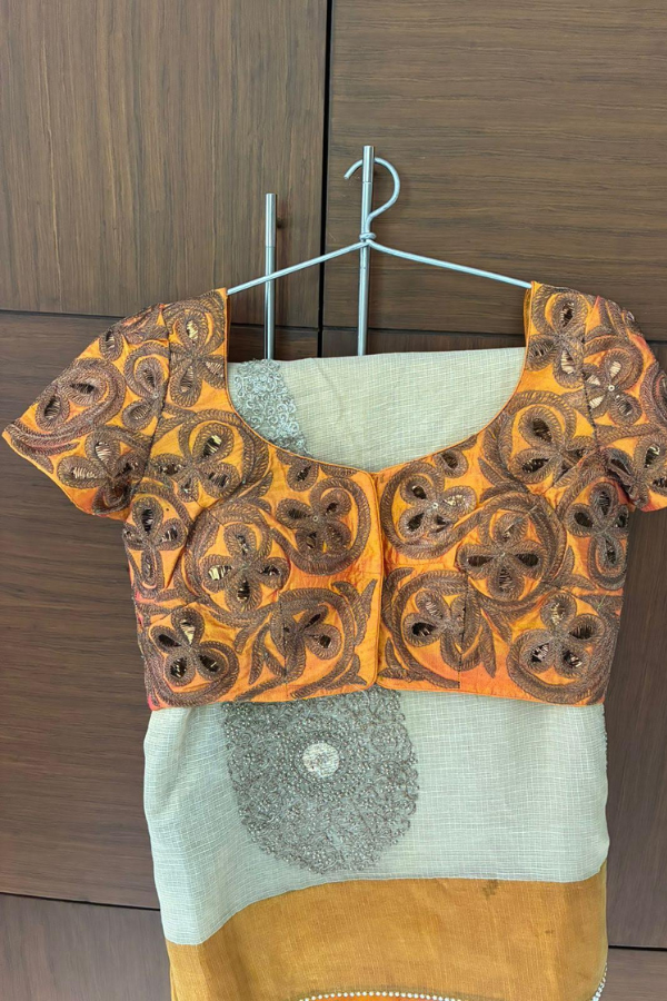 Anamika Khanna Saree