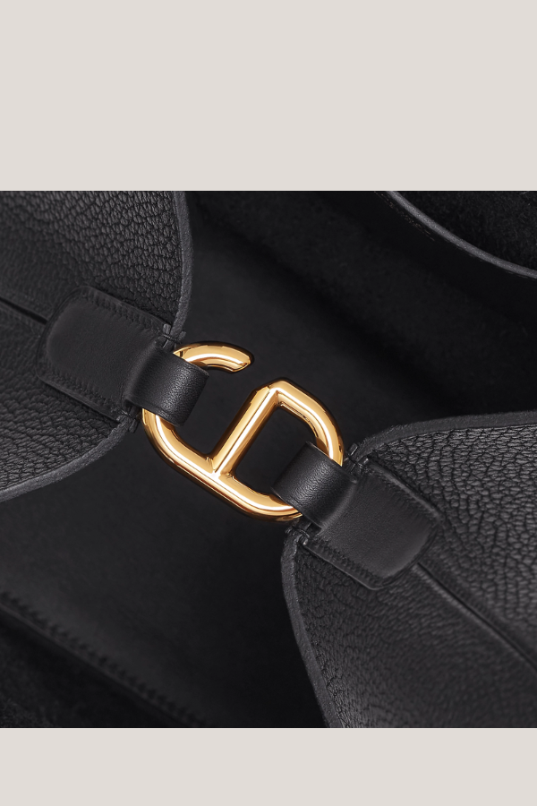 Hermes In-the-Loop 18 Bag