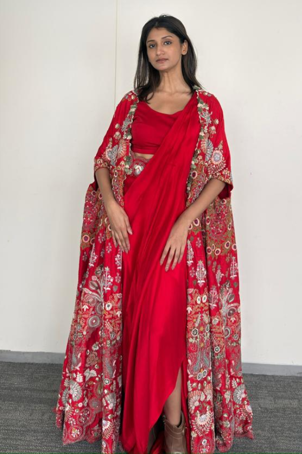 Anamika Khanna Red Floral Embroidered Cape Set