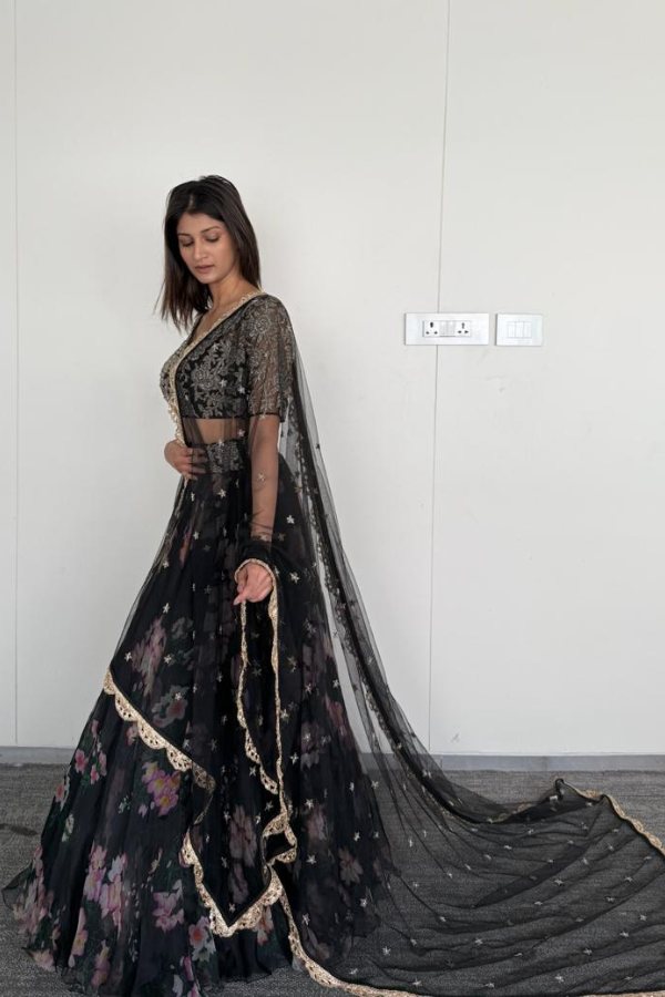 Mrunalini Rao Black Floral Embroidered Lehenga Set