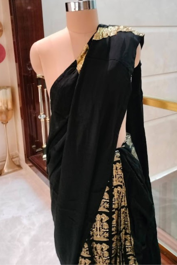 Masaba Black Bunch Of Birds Crinkle Gota Sari