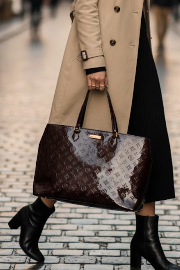 Louis Vuitton Monogram Vernis Wilshire MM tote bag