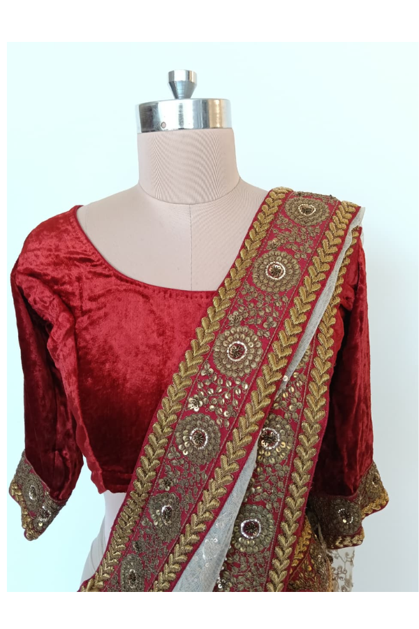 Sabyasachi Vintage Embroidered Net Saree Set