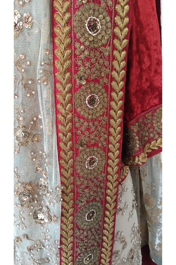 Sabyasachi Vintage Embroidered Net Saree Set