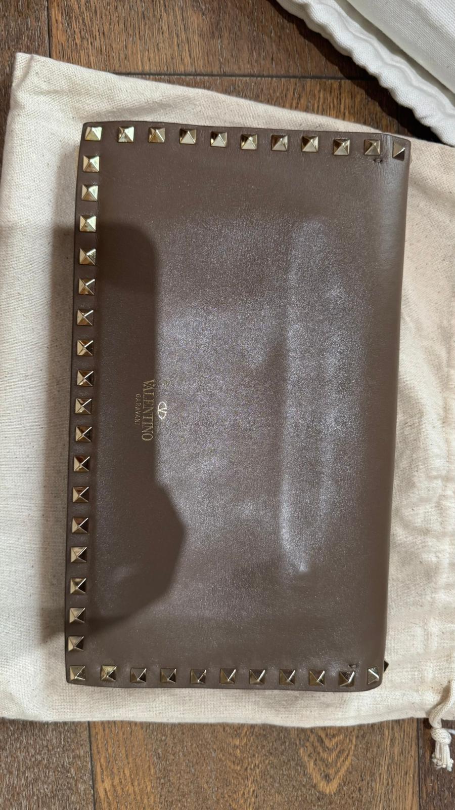 Valentino Garavani Rockstud leather wristlet clutch