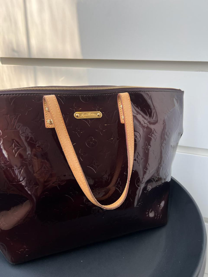 Louis Vuitton Amarante Vernis Monogram Bellevue Tote Bag