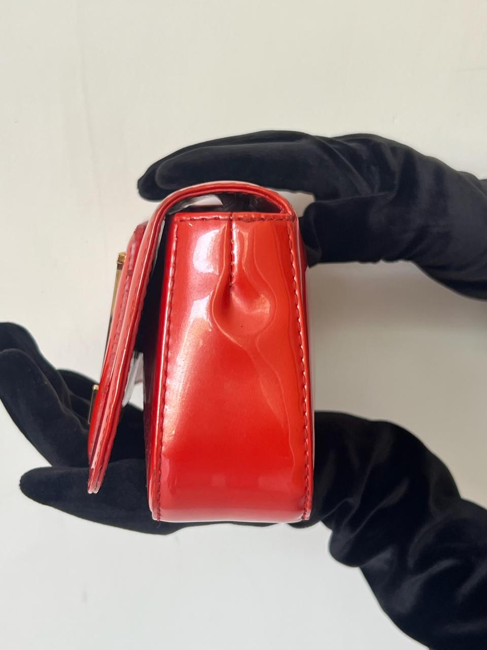 Louis Vuitton Rouge Grenadine Vernis Sobe Clutch