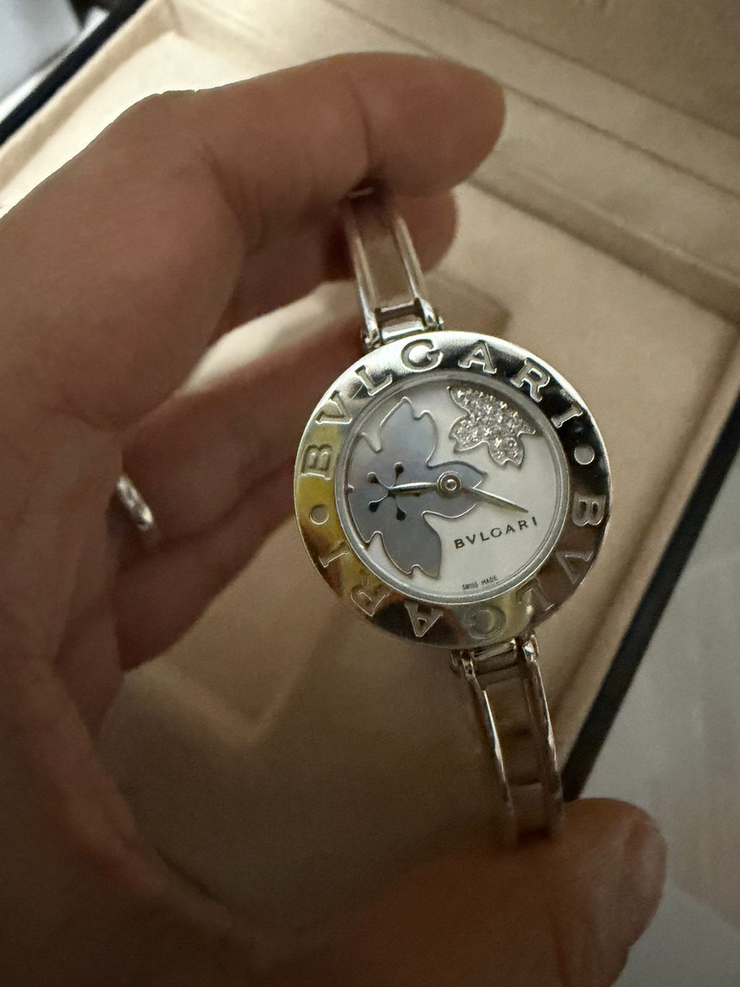 Bvlgari Mother of Pearl Flower Motif Diamond Women's Watch