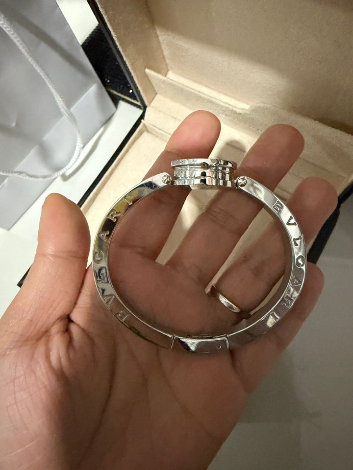 Bvlgari Mother of Pearl Flower Motif Diamond Women's Watch