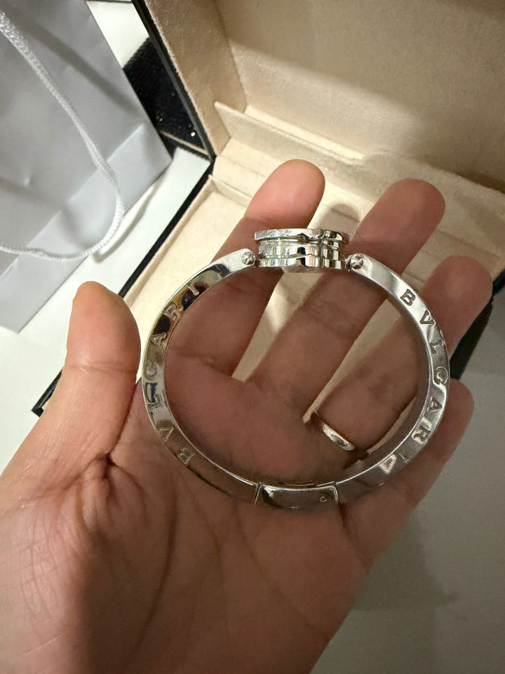 Bvlgari Mother of Pearl Flower Motif Diamond Women's Watch
