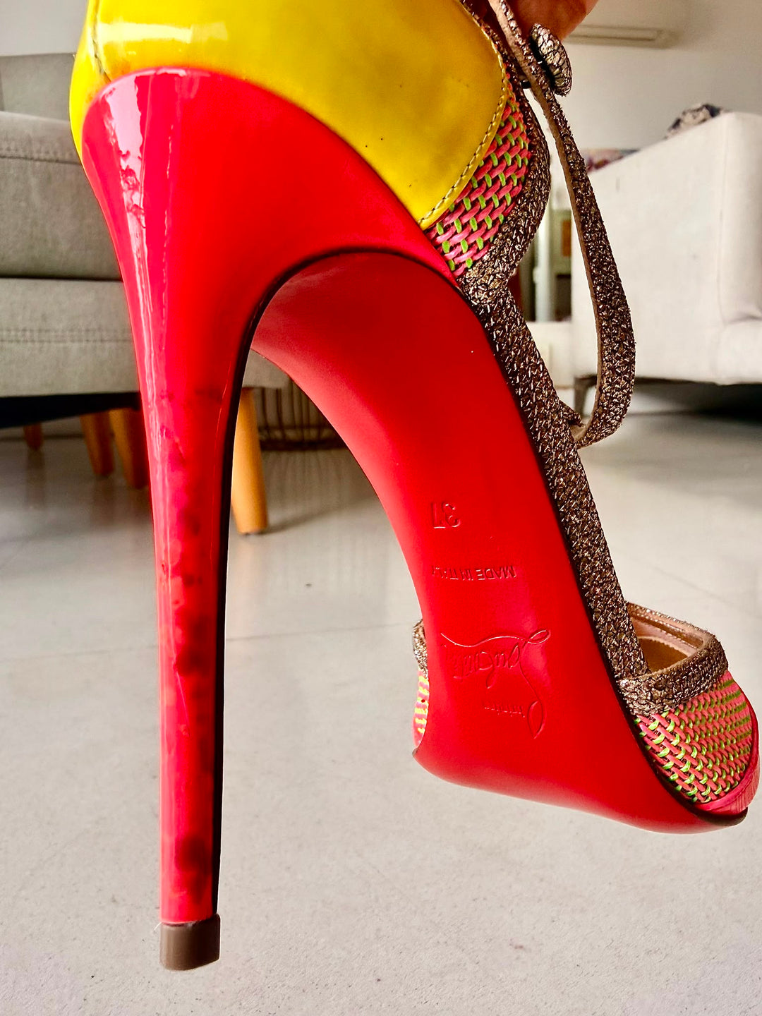 Christian Louboutin Miss Early 100 pumps Size 37