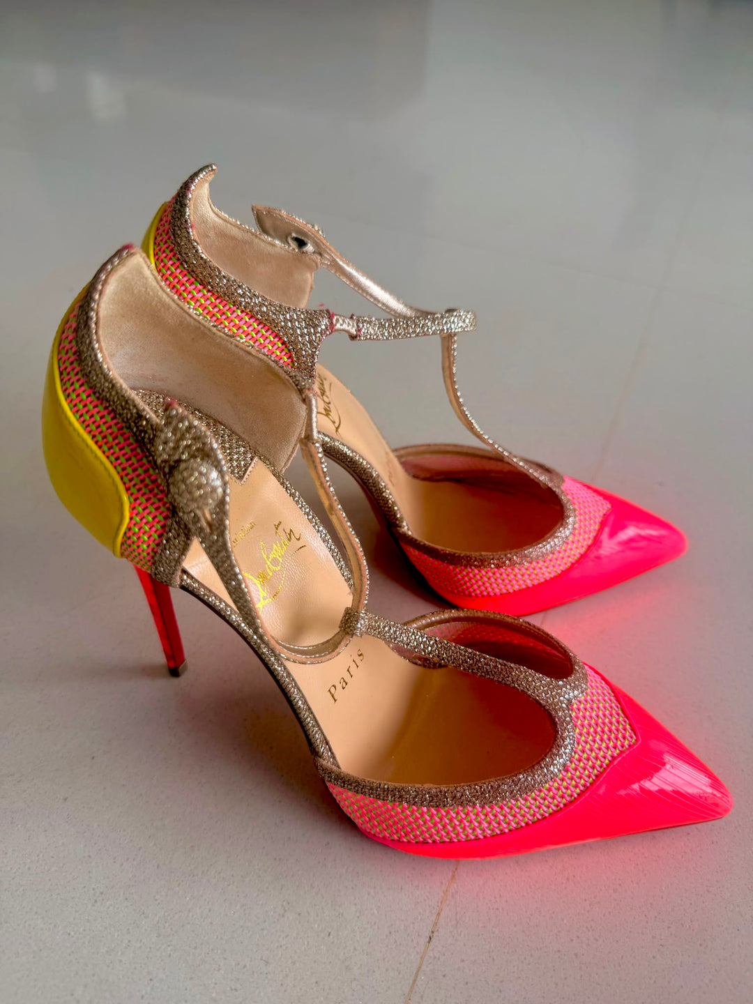 Christian Louboutin Miss Early 100 pumps Size 37
