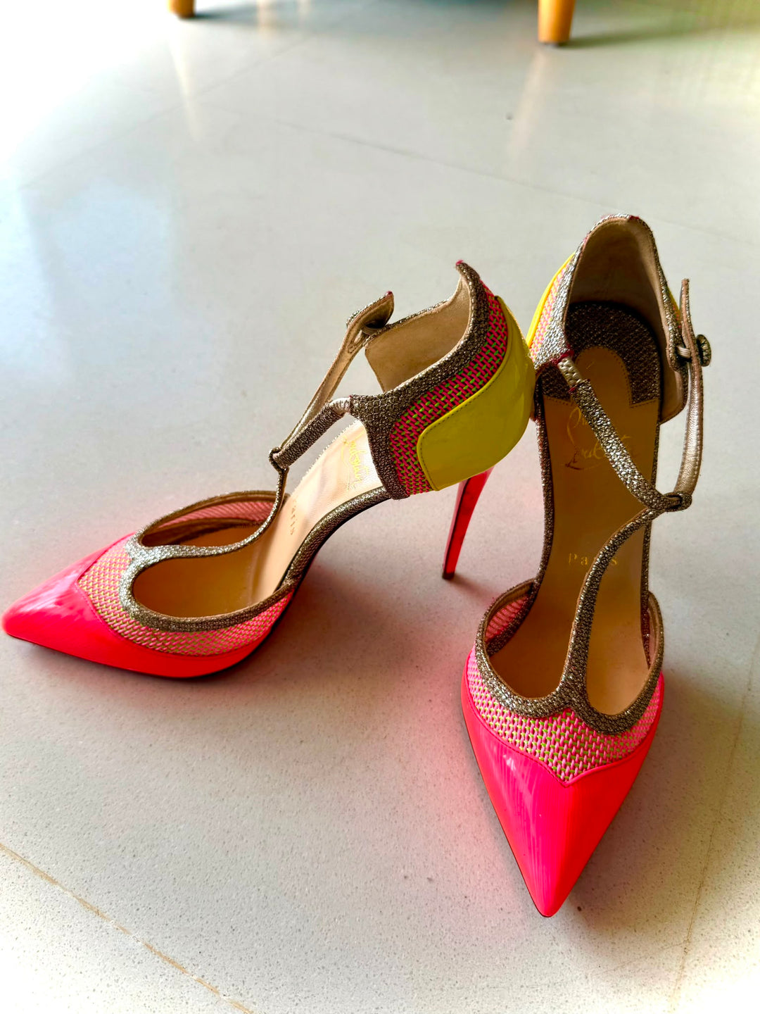 Christian Louboutin Miss Early 100 pumps Size 37