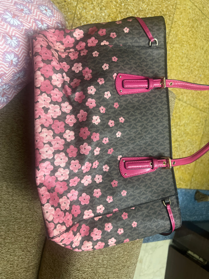 Michael Kors Voyager Medium Floral Tote