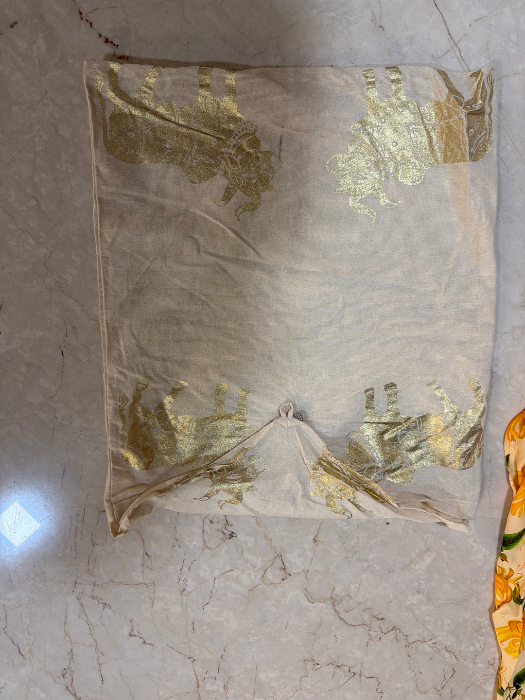 Masaba Vanilla Mist Cape Set