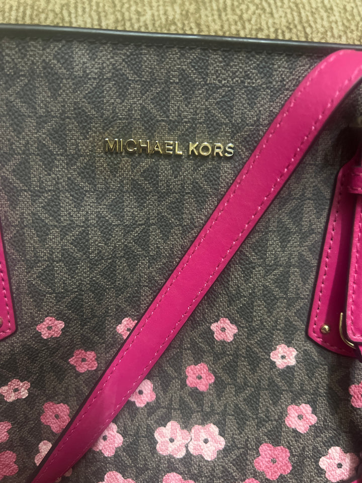 Michael Kors Voyager Medium Floral Tote