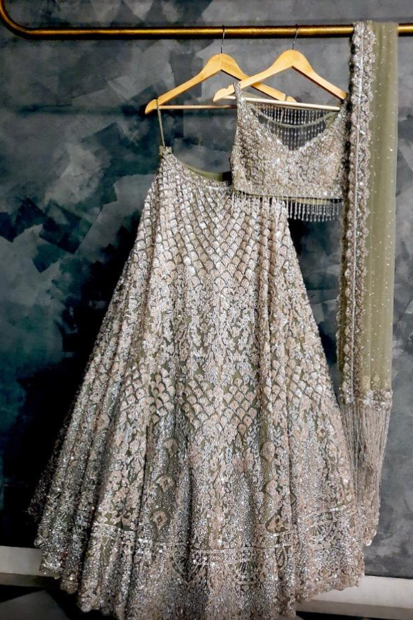 Gold & Silver Embroidered Lehenga Set Design by Seema Gujral at Pernia's  Pop Up Shop 2024