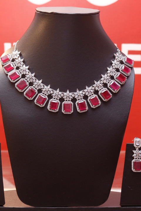 Rooh Necklace in red